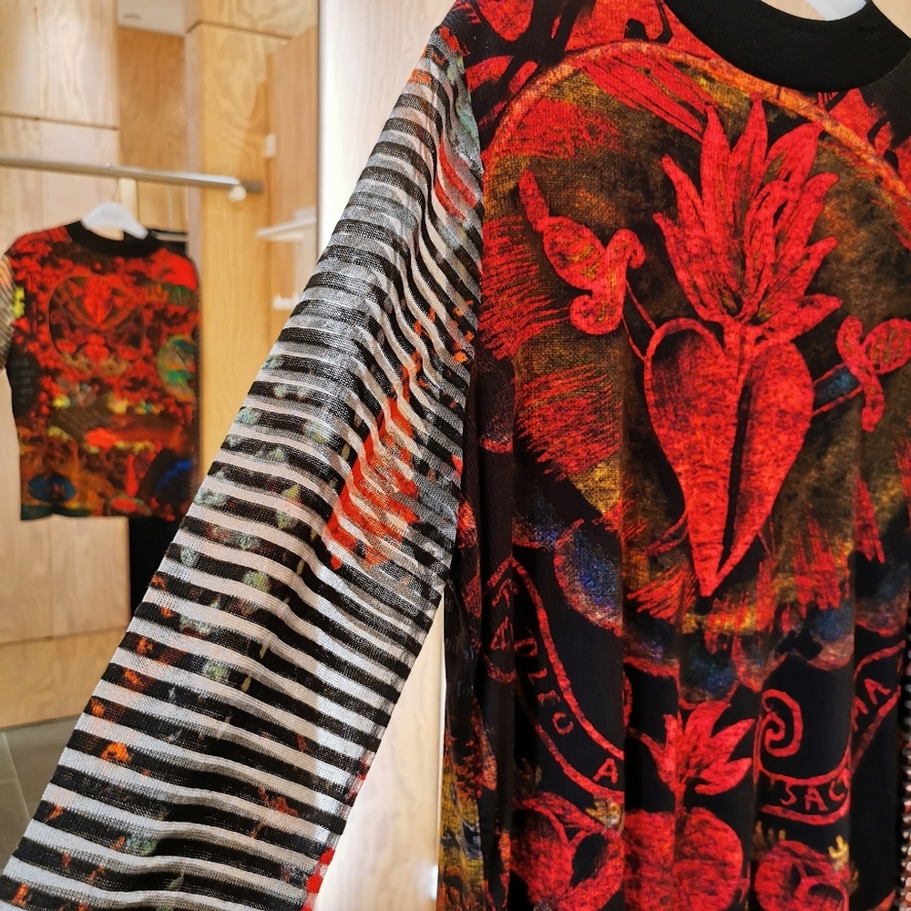 Designer Multicolor Patterned Women's Top - Picture 6 of 6